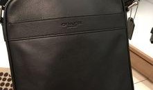 coach男包斜挎包最新爆料,时尚潮流，细节诠释品质生活